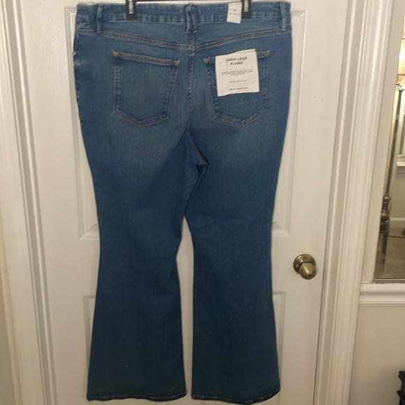 Good American Good Legs Flare Twisted Slit Jeans Size 30 NEW - Picture 7 of 7
